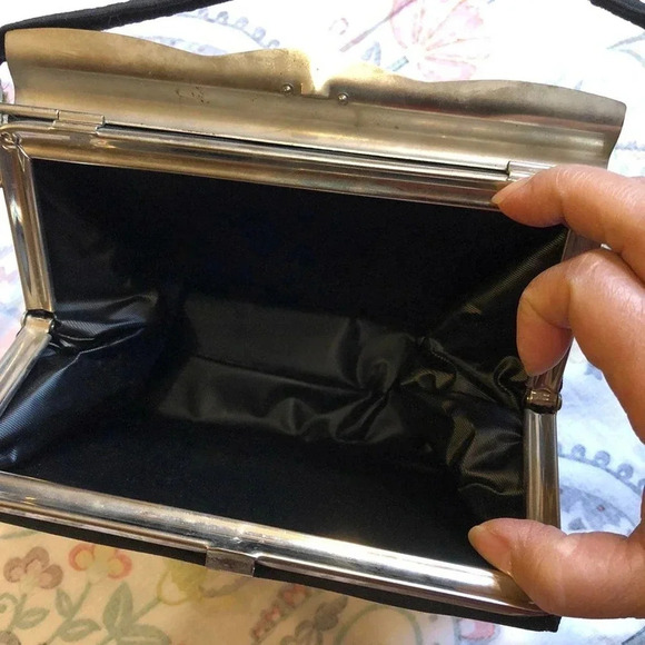 Vintage Women Handbag - Picture 8 of 10